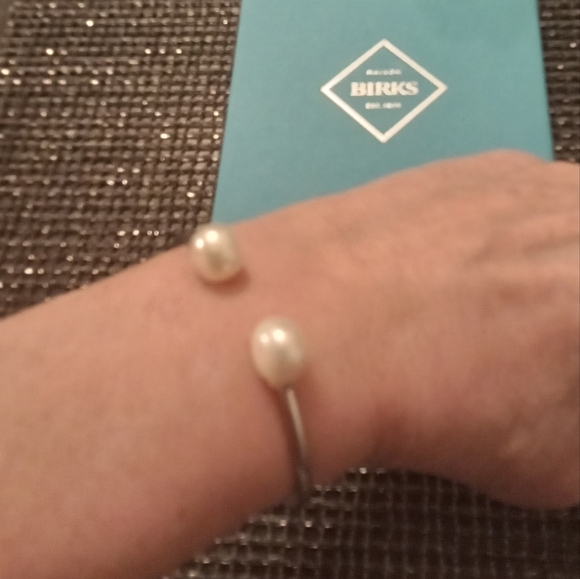 Birks Freshwater Barocque Pearl Silver Cuff Bracelet S/M - Picture 6 of 6